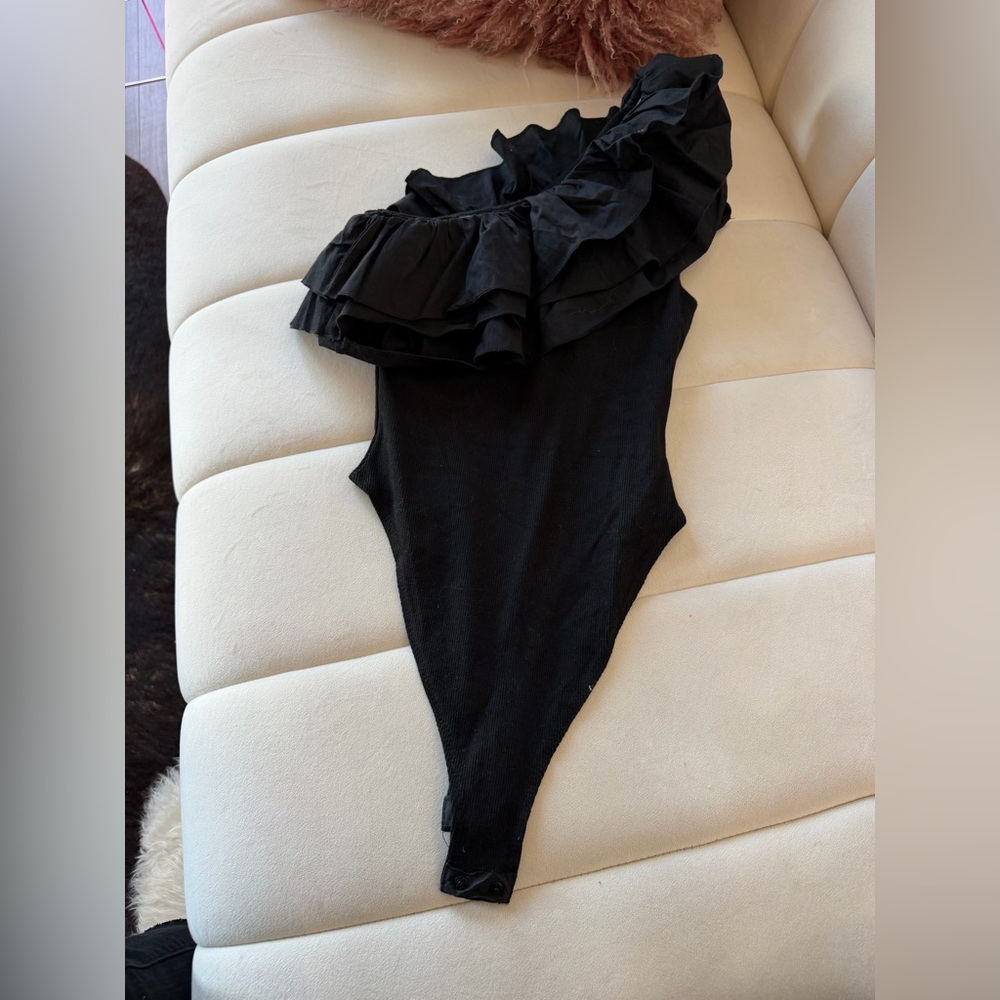 Zara Black Ruffled Ribbed Bodysuit Size Small - Picture 3 of 7